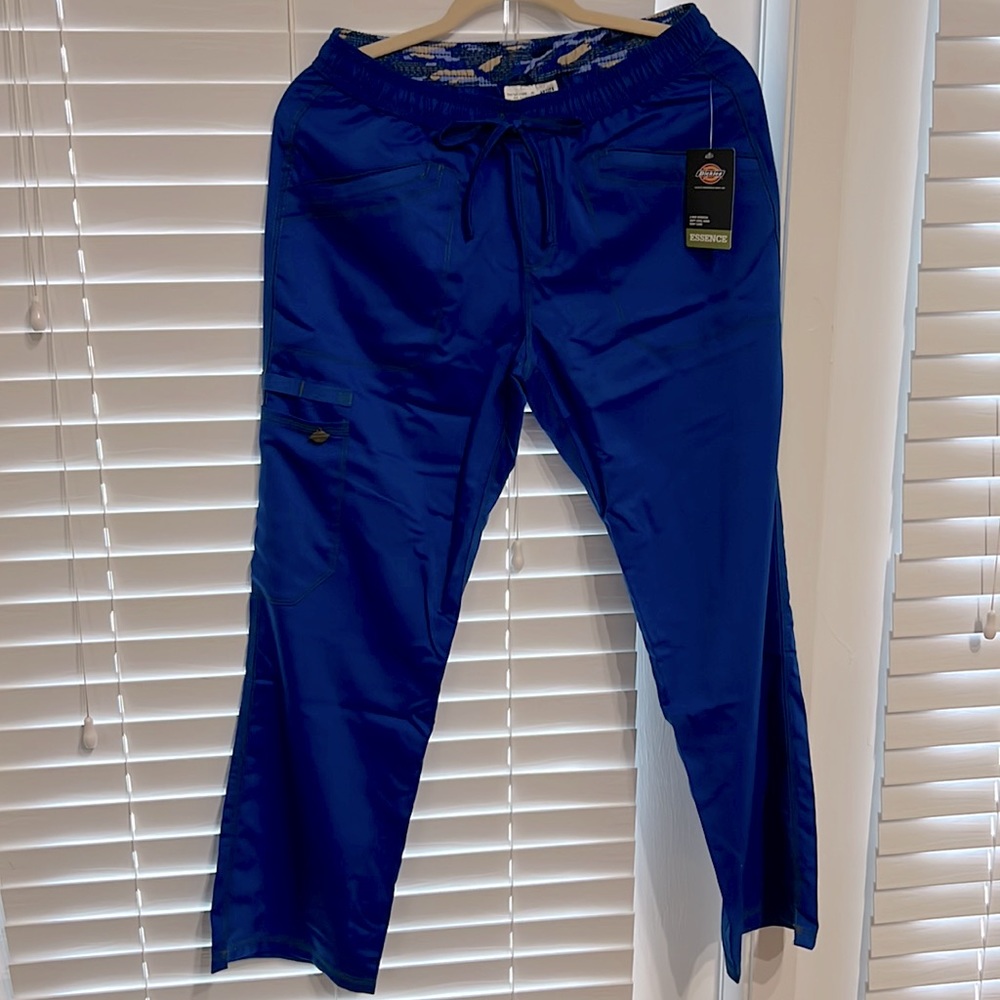 Dickies Essence Women's 4-Pocket STRETCH Drawstring Cargo Scrub Pants - Petite